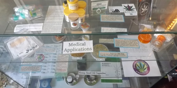 Medical cannabis products at the Cannabis College AMS