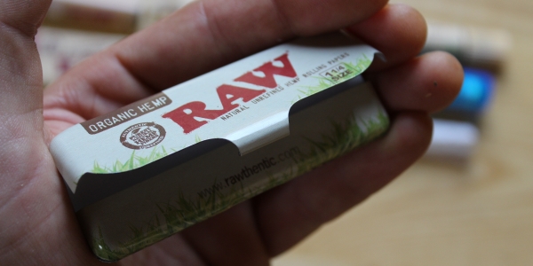 RAW rolling paper tin from Dollar High Club
