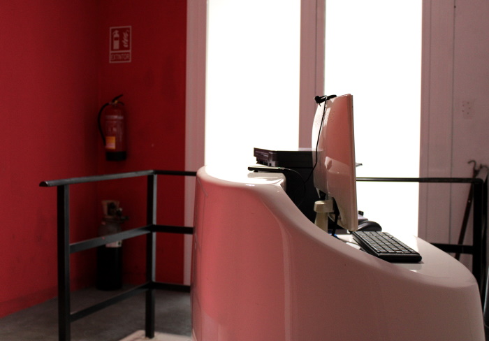 The reception desk of Sonora smoking club in Madrid