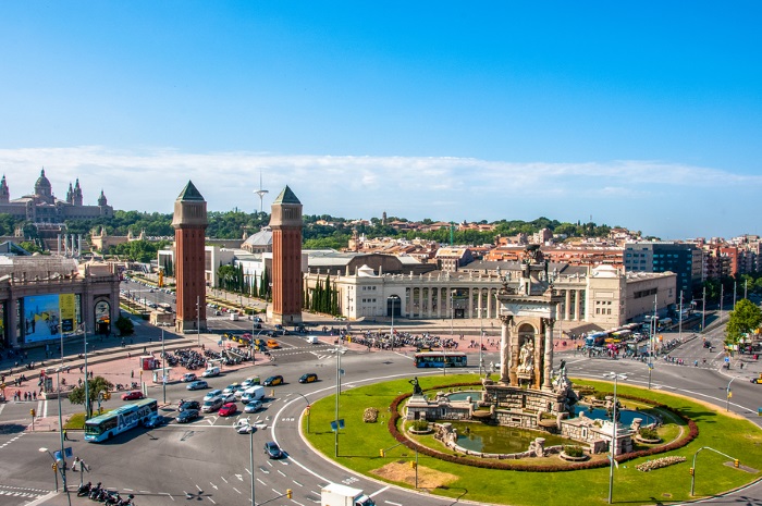 Placa Espana - 100 Barcelona Cannabis Clubs Within a few km from here