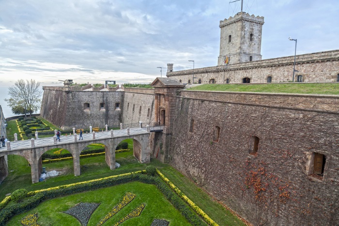 The Castle and Gardens of Montjuic in Catalunya - A Great Place to Smoke Weed in Barcelona